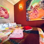 The Prehnite Lounge