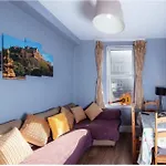 Warm & Welcoming Apartment City Center - Meadows! 2