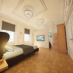 Bonnie Hotel