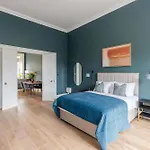 Dragon Suites Luxury Serviced Apartments At Albyn Place