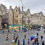 Edinburgh Backpackers - Over 18S Only