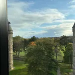 Extremely Central Quartermile Apartment Near To Castle And University