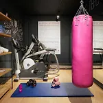 Moxy Edinburgh Fountainbridge