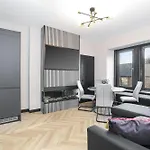 Traditional 1-Bed Edinburgh Apt