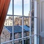 Dragon Suites Luxury Apartments At 8 Albyn Place