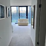 Large Central Modern 3Br Apartment In Quartermile