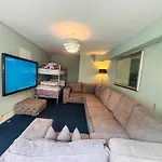 Entire Flat In Edinburgh, City Center