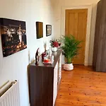 Quiet Room In Vibrant Bruntsfield With Private Parking