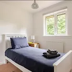 Little France House Room1