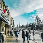 Edinburgh Apartment In The Heart Of The City Edinburgh Castle On Your Door Step