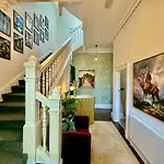Scot Townhouse