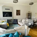 Beautiful Edinburgh Apartment