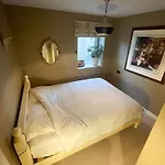 Pilrig Heights 2 Bedroom Apartment - Edinburgh