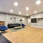 Lovely 1-Bedroom Unit Near Edinburgh Castle