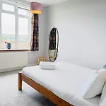 Block 2 Flat 17 Westfield Court