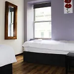Scenic City Apartment Overlooking Arthurs Seat