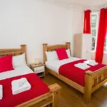 Holistic Condos Aparment- Brunswick St