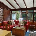 Ashgrove House