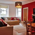 Temple Park Apartment