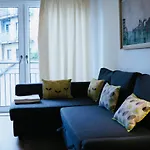 Apartment On Drybrough Crescent 3/6