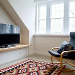 1 Bedroom Flat In Edinburgh