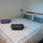 1 Raeburn Mews