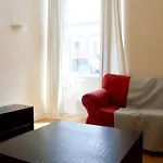 1 Bedroom Flat In Roseburn