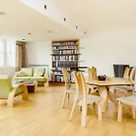 Unique Stay Edinburgh