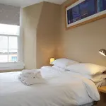 1 Bedroom Apartment In Edinburgh