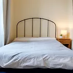 2 Bedroom Flat In Stockton
