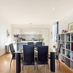 Luxury 2 Bedroom Quartermile Apartment