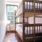 2 Bedroom Flat Near Edinburgh Playhouse