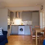 1 Bedroom Apartment Near New Town