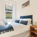 Canonmills Apartment