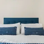 Canonmills Apartment