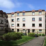 2 Bedroom Canalside Apartment