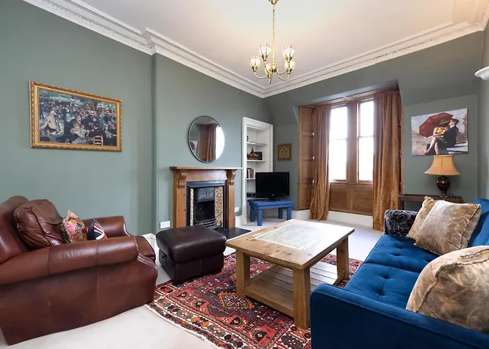 Joivy Old Town 1-Bed Apartment With Stunning Views