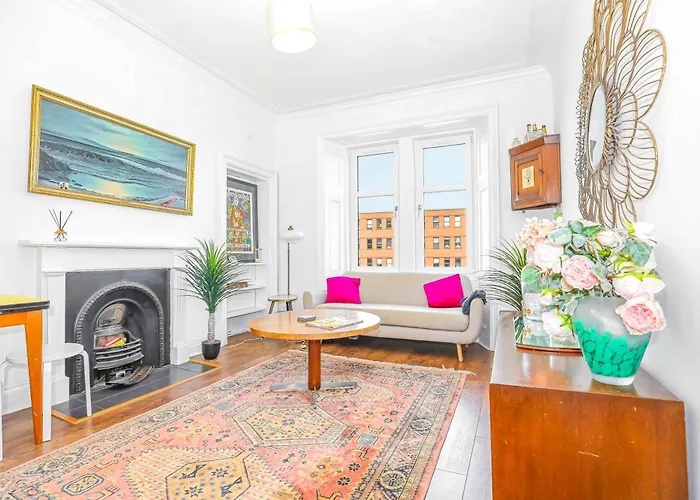 3Bed Traditional Edinburgh Apt