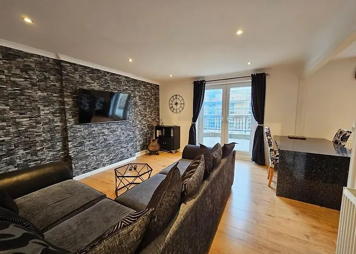 The Bonnington Abode