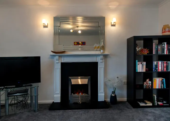 Holyrood Hideaway-City Centre 2-Bed