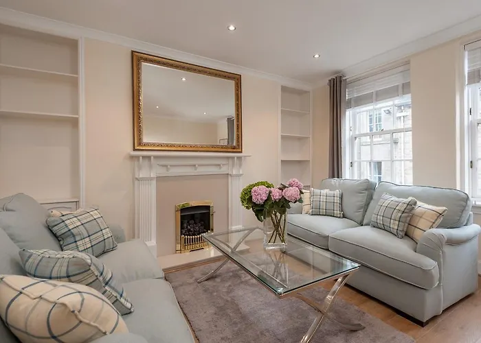 Canongate Apartment