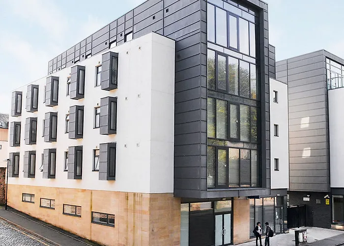 Panmure Court