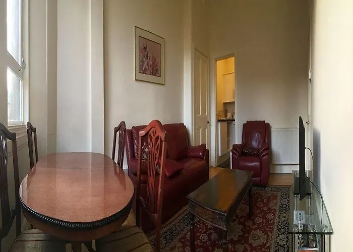 Menzies Apartment