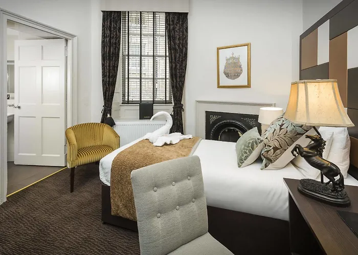 Albany Hotel