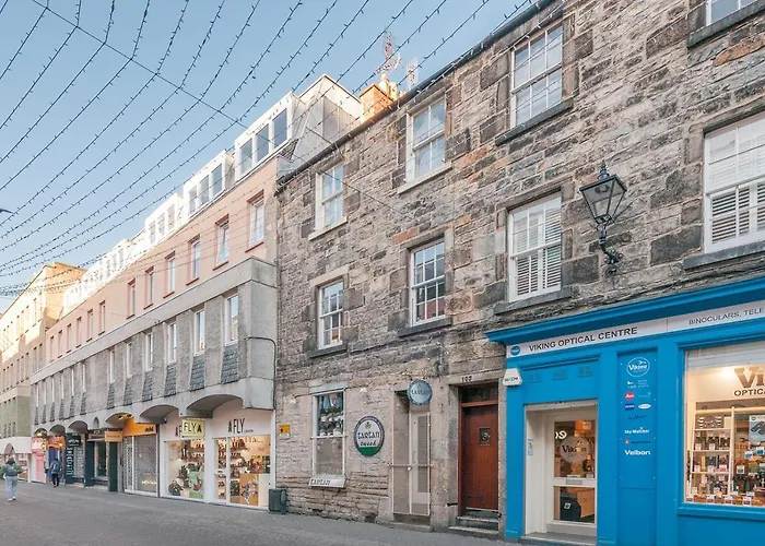 Cosy Holiday Apartment In Edinburgh City Centre, Rose Street