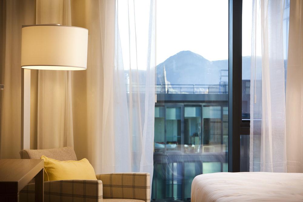 By Marriott 4* Edinburgh