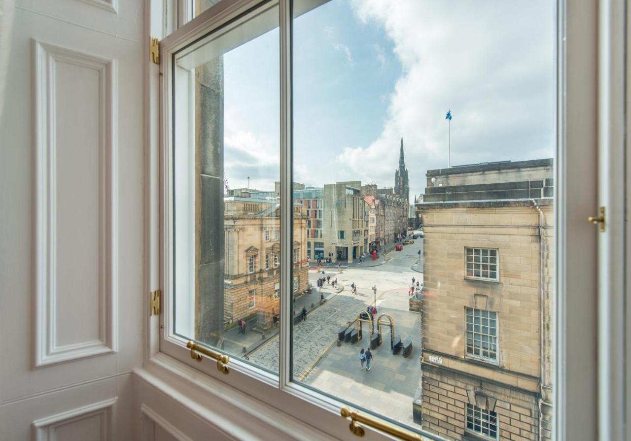 St Giles Royal Mile *