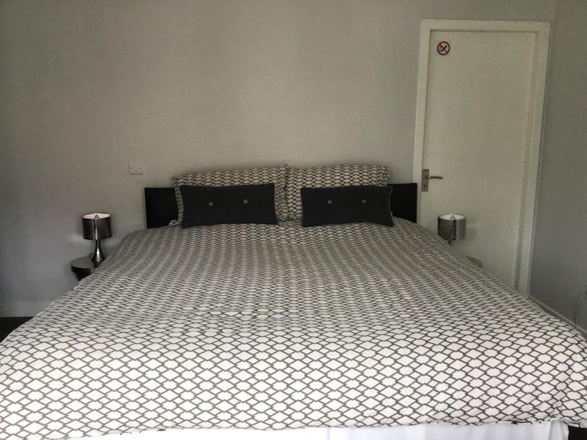 Meadow House Bed & Breakfast 3*