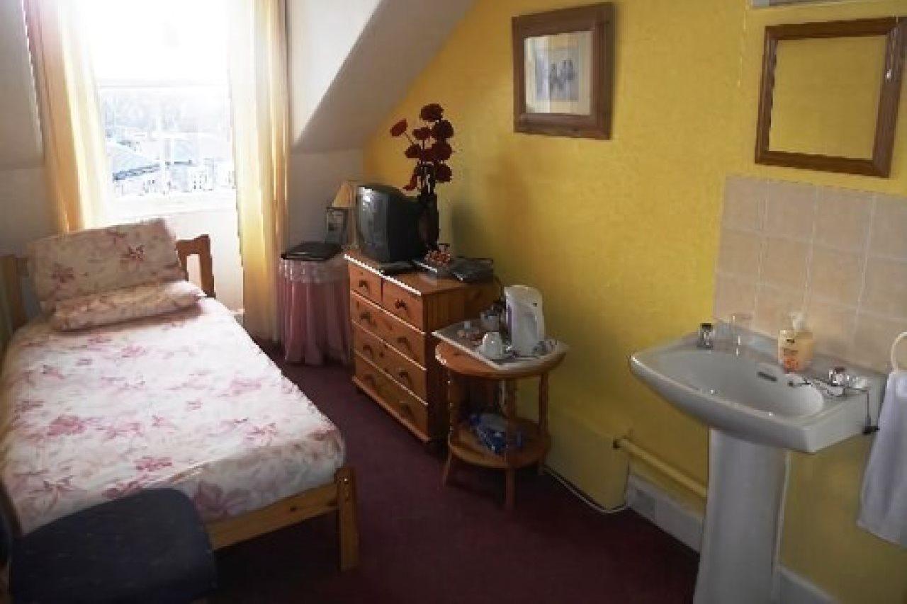 Hotel Cherrytree 3*