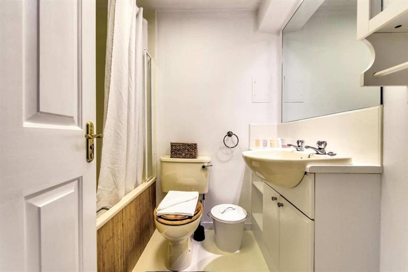 Apartment Chic Modern In Leith *